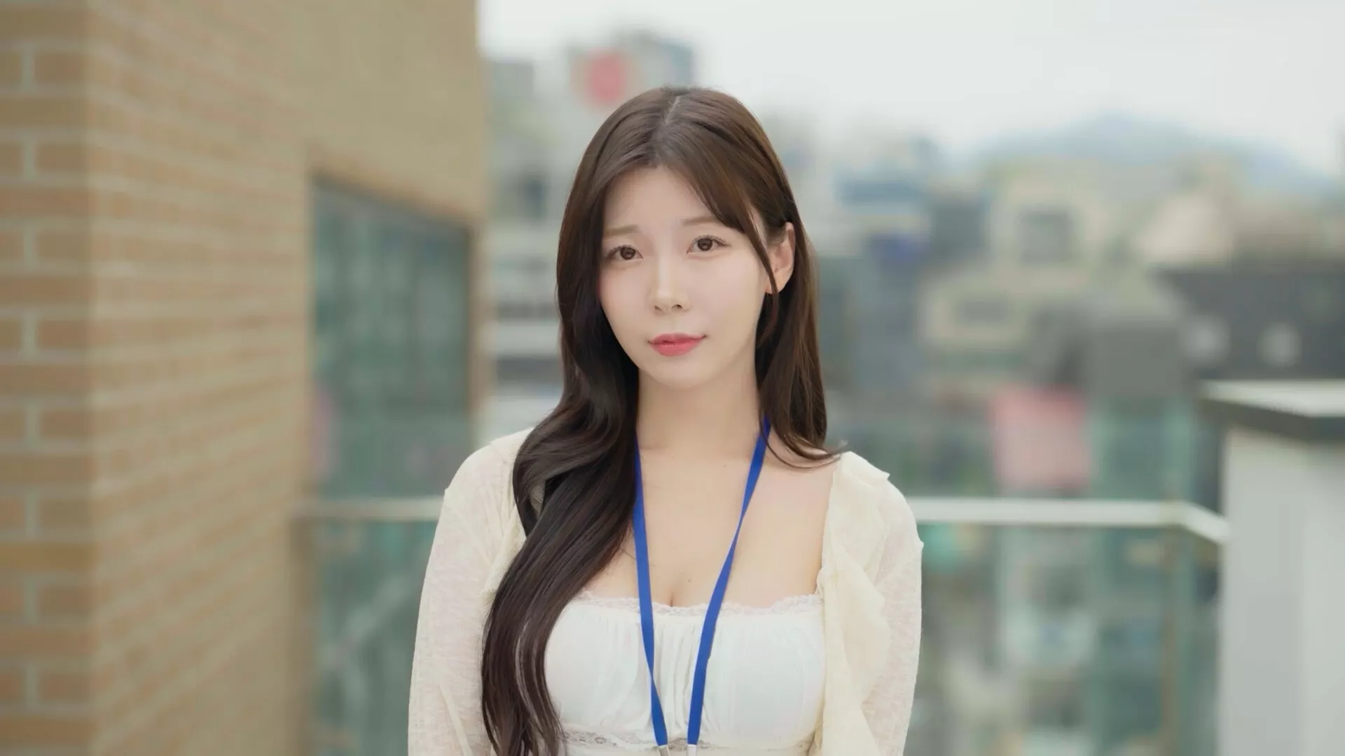 《嘘, 美女拍摄中》中文版